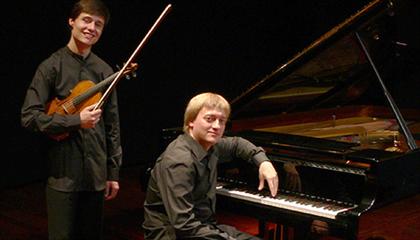 Alejandro Bustamante & José Enrique