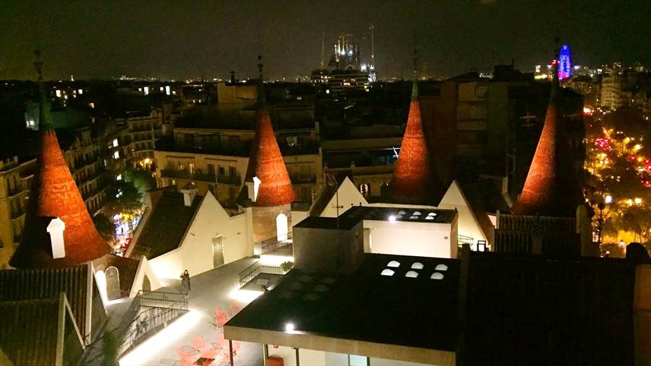 Visita exclusiva a la Casa de les Punxes ( visita guiada + copa de cava)