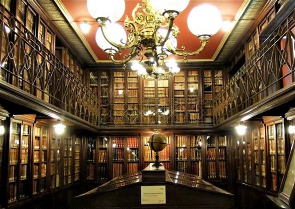 Cases Singulars: Biblioteca Arús