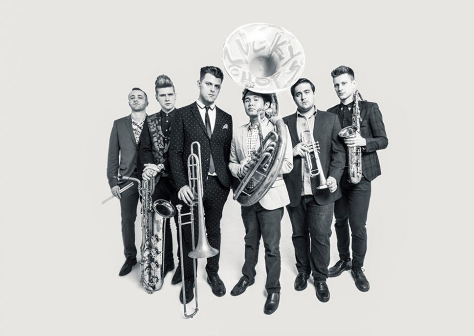 Lucky Chops · Tempo Sota les Estrelles