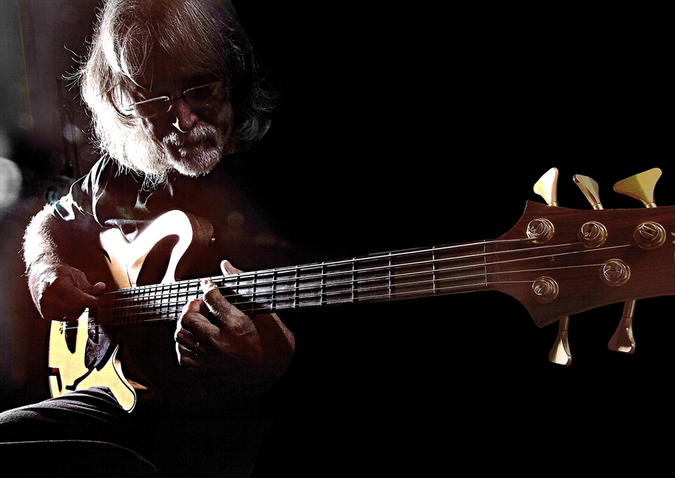 Carles Benavent Trio & Tomasito · Jazz en la Nit