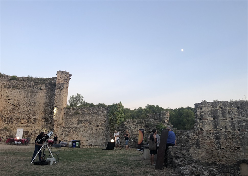 Vi, Art i Estrelles al Castell de Gelida