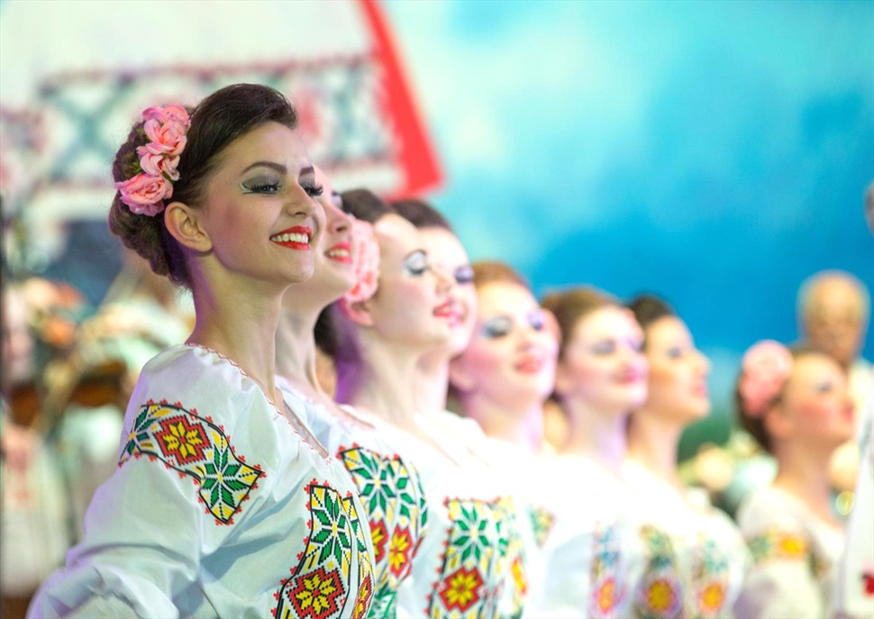 Danses del món - dissabte · Festival Ésdansa