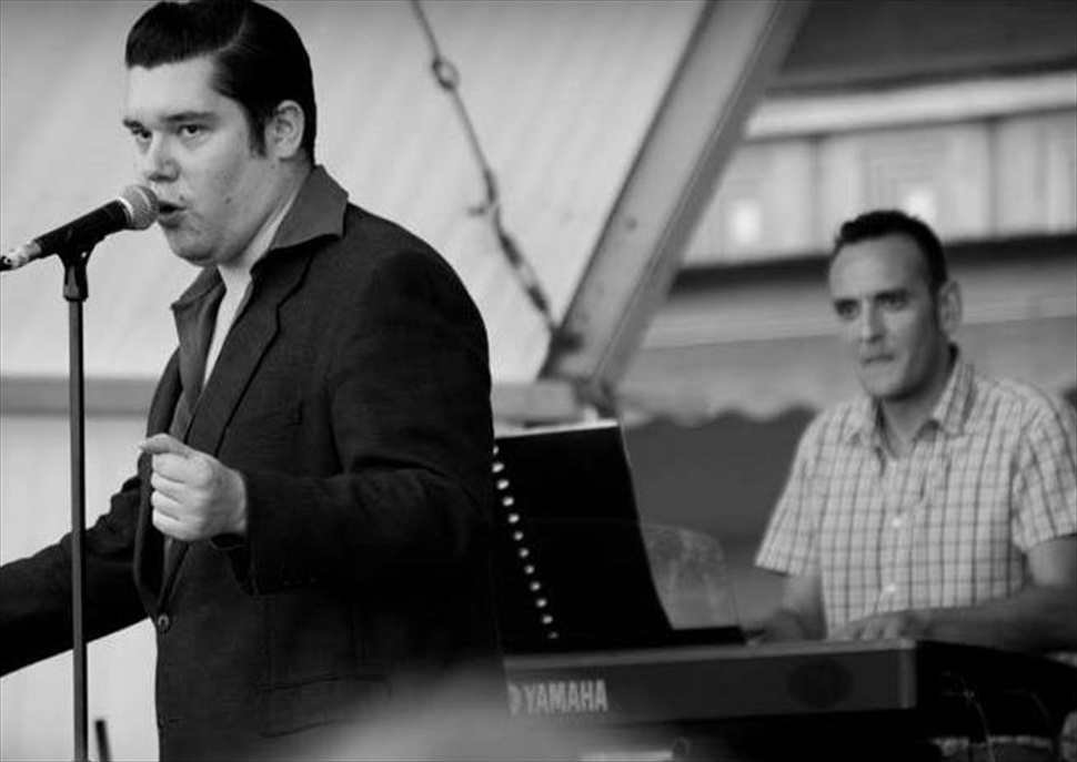 AUGIE BURR · INVTACIONS