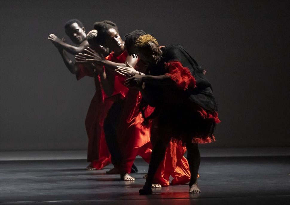 Umuko · Dansa metropolitana