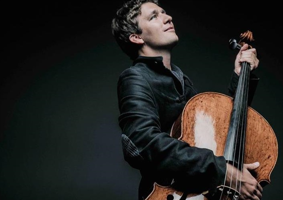 L'OCELL DE FOC · MAXIMILIAN HORNUNG